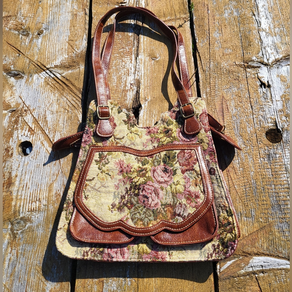 "Tapestry + Floral" Urban Outfitters Vintage Floral Look Shoulder Bag
